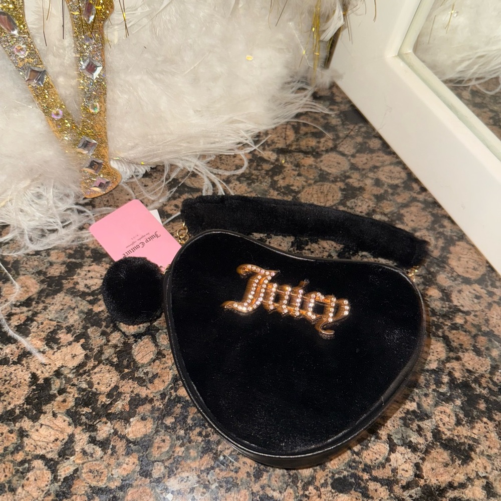 Juicy Couture Black Velvet Heart Key Holder